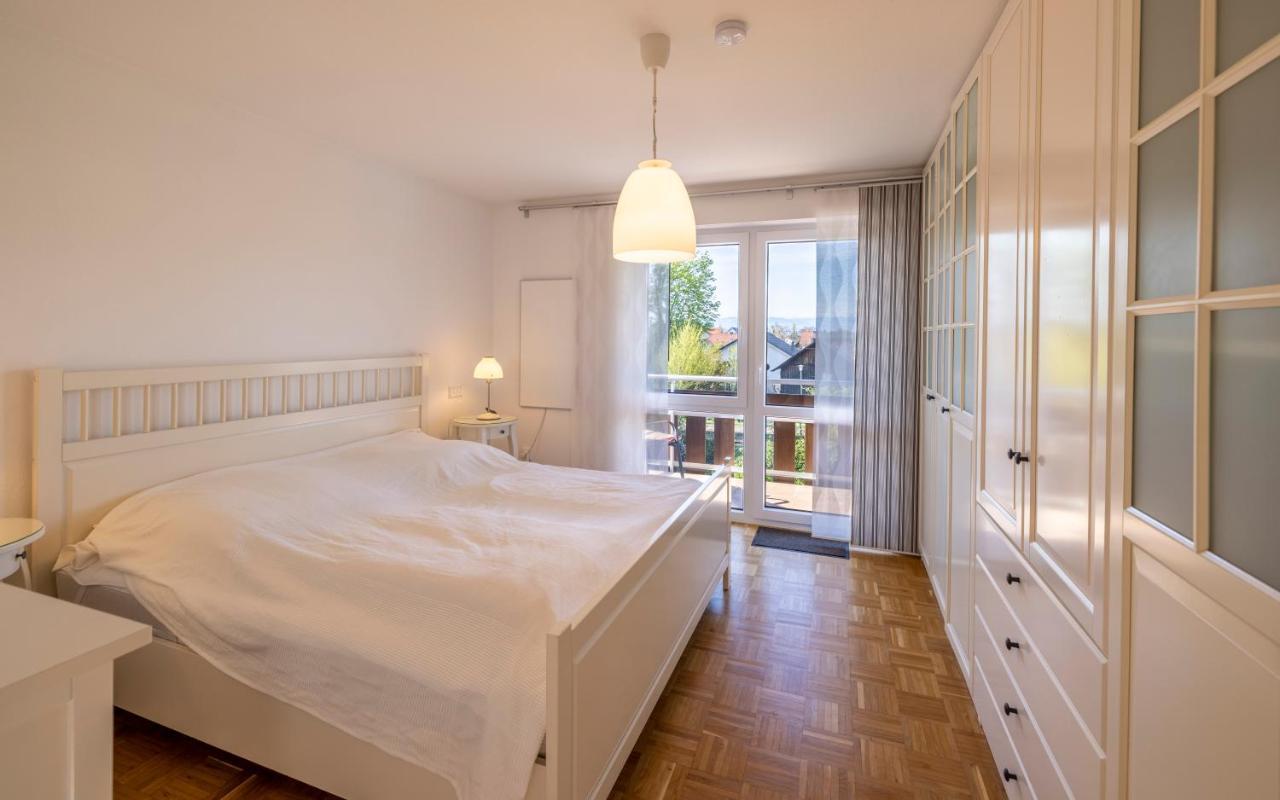 Ferienwohnung Seeblick Mit Blick Auf Die Alpen วัสเซอร์บูร์ก ภายนอก รูปภาพ